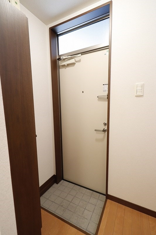 アサンブラージュ藤崎 玄関