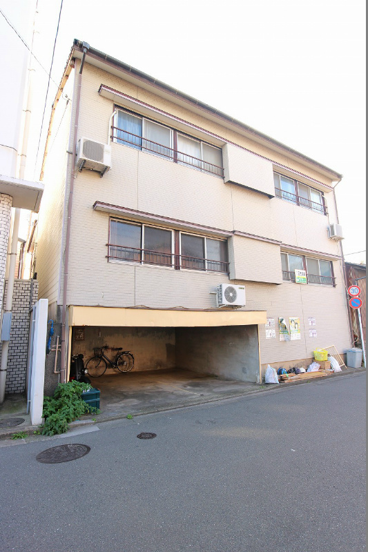 駅前中川ハイツ 外観