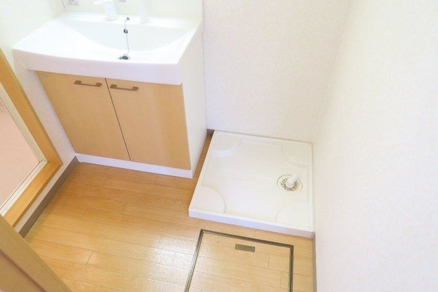 Claire K ※別部屋参考写真