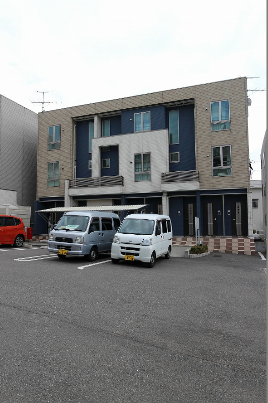 ラインハイム足立山 C棟  外観