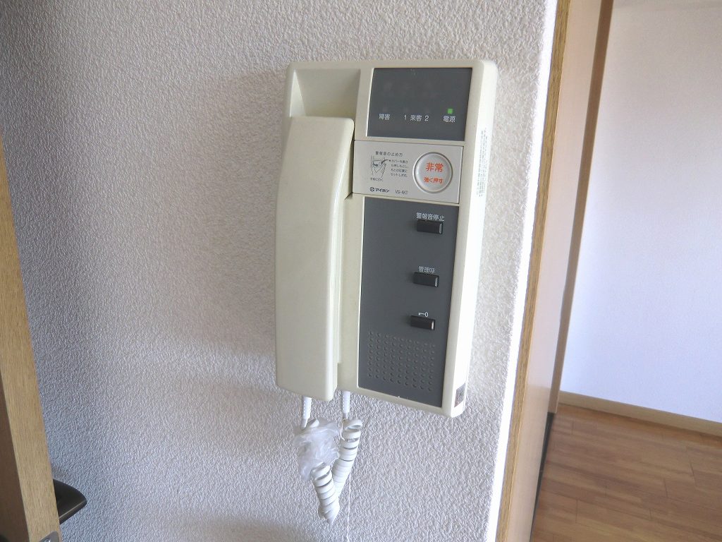 エバーライフリオ筑紫野 インターホン 別号室参考写真