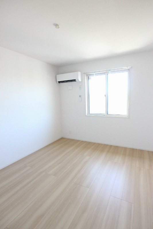 アムールオーブ 夫婦の寝室としてもお使いいただける広さです。