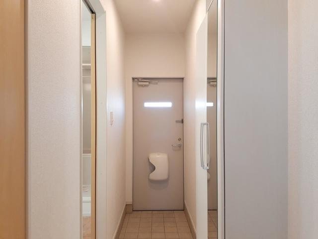 グランド ソレイユ 玄関