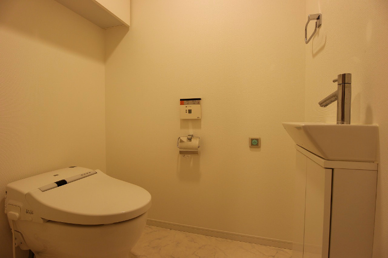 MOJI　MID AIR≪門司 ミッドエア≫ お手洗い付きのトイレです。