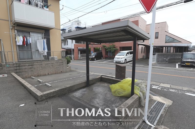 アヴニール緑ヶ丘 駐輪場