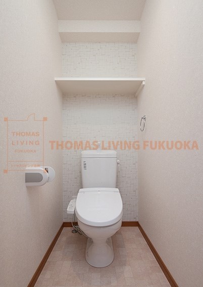ダ・ヴィンチ 温水洗浄便座付きのトイレ