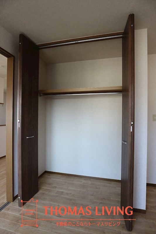 リビングタウン浅川 A棟 収納