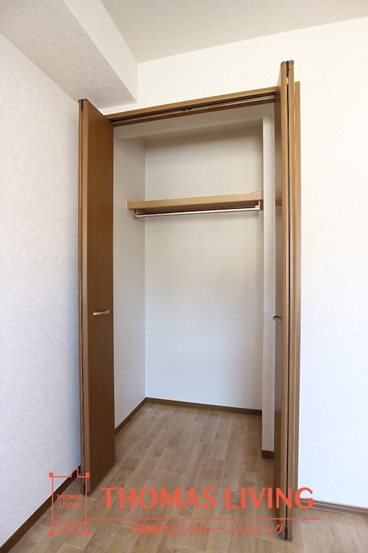 リビングタウン浅川 A棟 収納