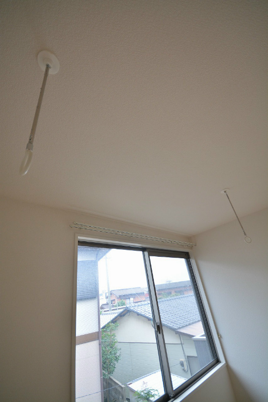 シャーメゾン花Ⅱ  室内モノ干しで雨でも安心。