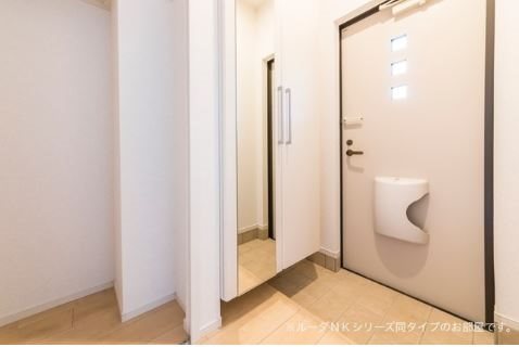 ペーパー・ムーン 玄関