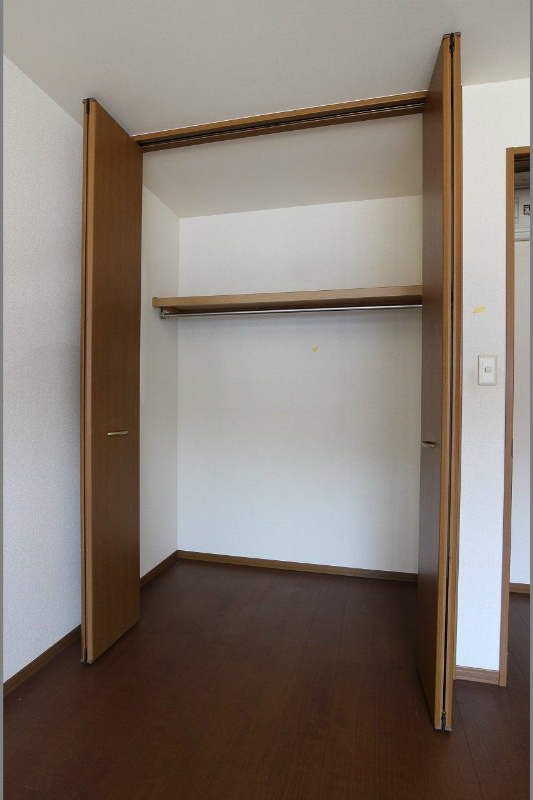 サニーフラット若園　D棟  収納