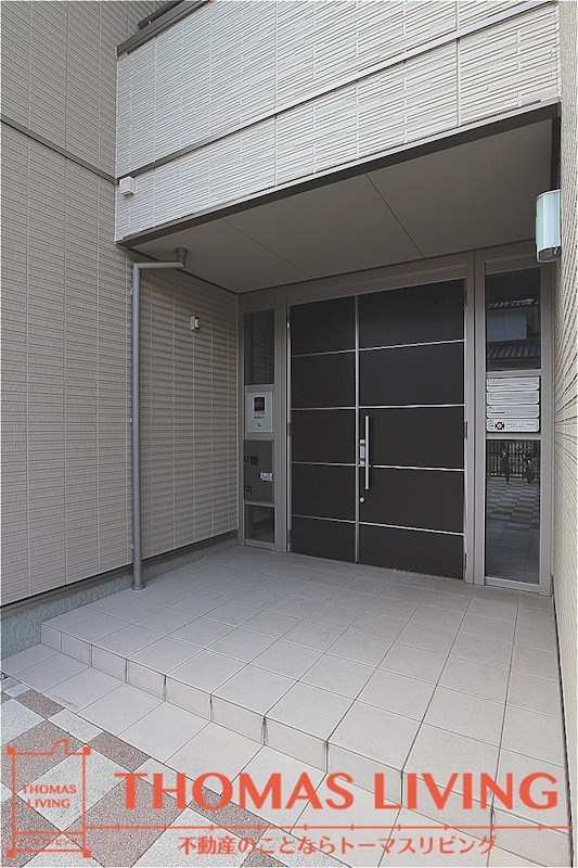 シャーメゾン尾倉 安心と安全のオートロックです。