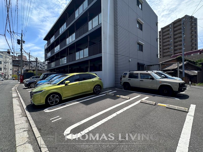 サンクレシア戸畑駅前 駐車場