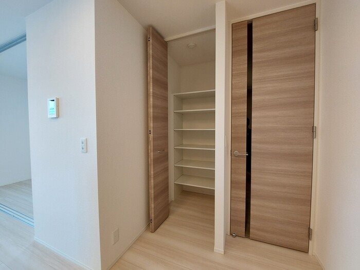 D-roomたかむら A棟 収納