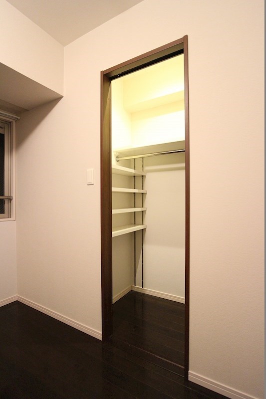ヴェールヴァン田町 収納は各部屋にあります。