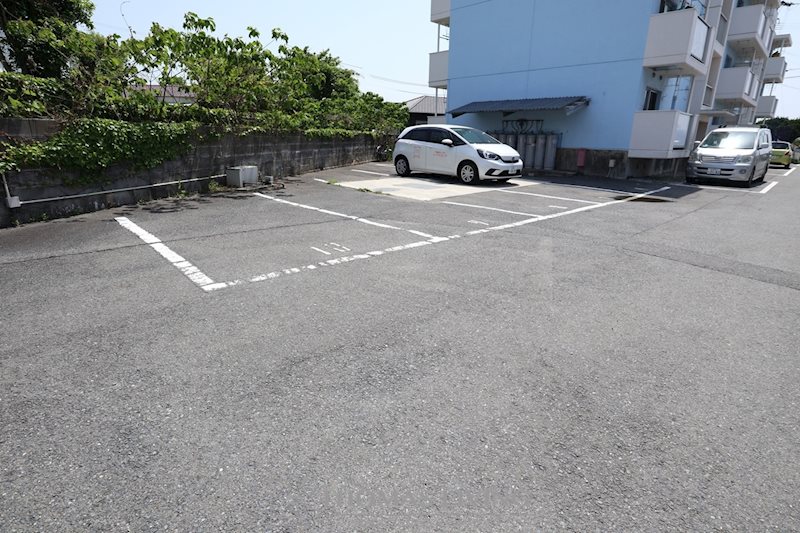 直方comodo 駐車場