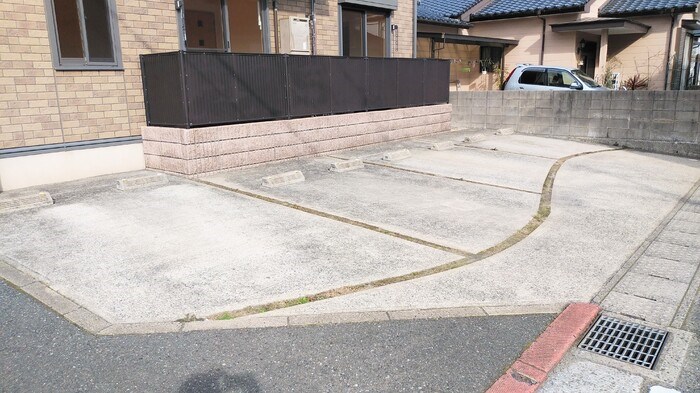 クレール　ヴィラ 駐車場