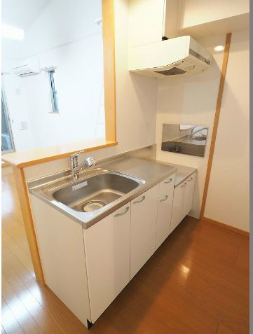 Clair N   ※別号室の写真です。キッチンも人気のカウンターキッチン！