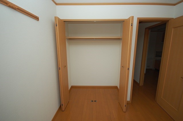 ペンサミエント　Ｃ棟 ※別号室の写真です。