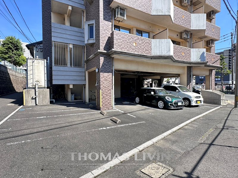アルゴイマージュ千防 駐車場