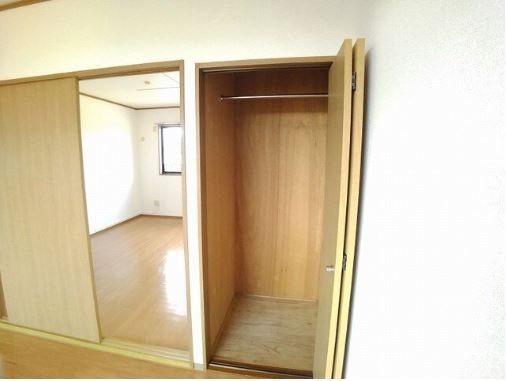 ヴィクトワール本城 収納