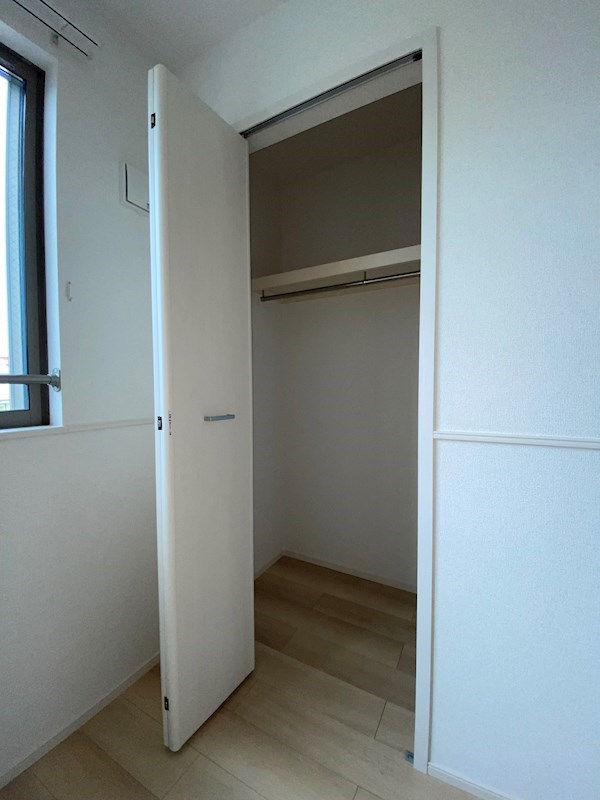 メゾン　ド　クルール　A棟 各部屋に収納あります