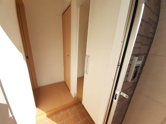 ISLAND　津田Ａ 玄関