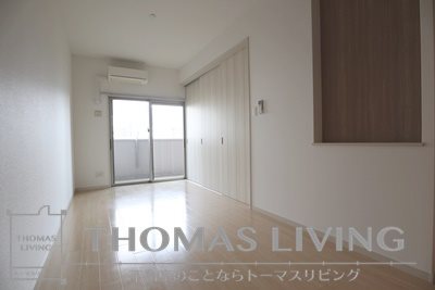 ウイングス八幡駅前  カウンターキッチンでリビングを見渡せます。