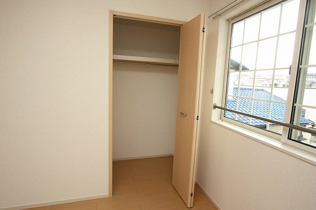 サニーハウス弐番館 収納