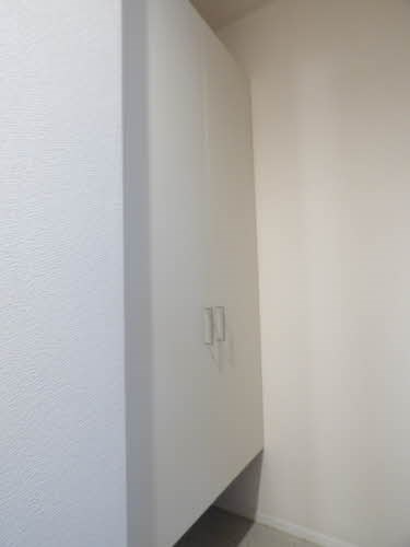 ドエル金山 玄関