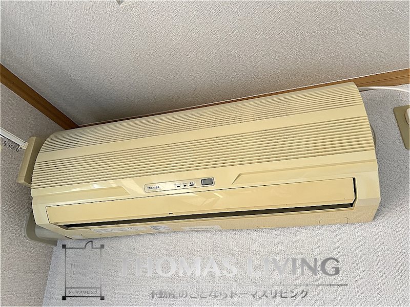 ウルノアパートメントハウス805 冷暖房機能付きエアコン御座いますよ。
