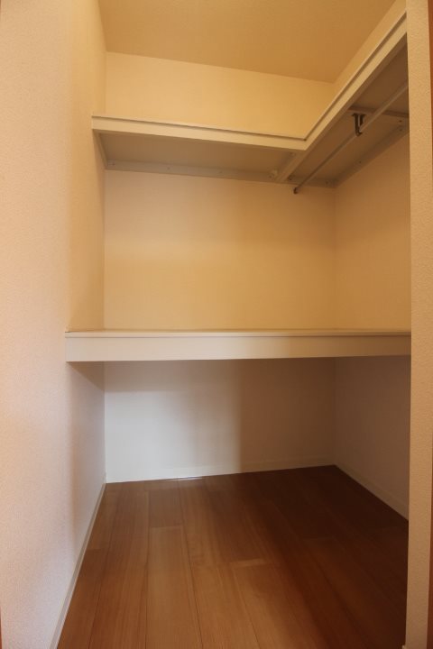 フルール若江 ウォークインクローゼット　※別号室参考写真