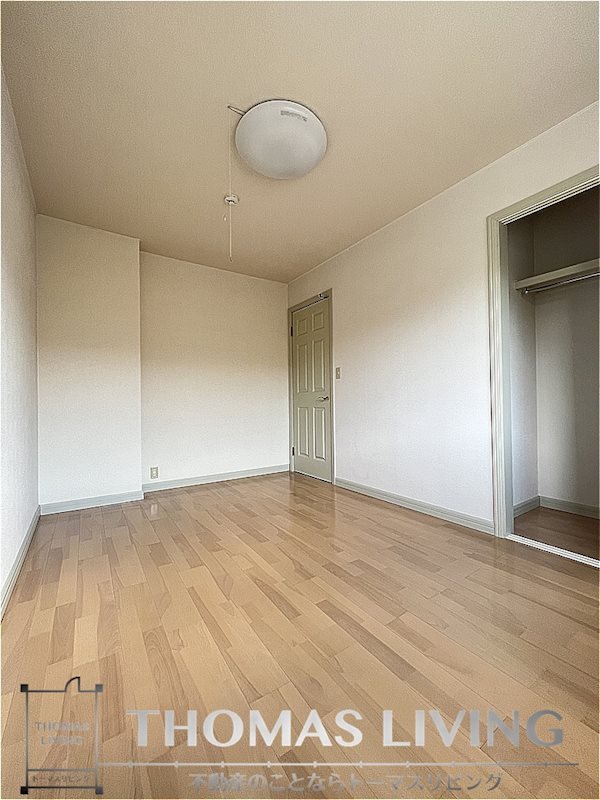 プラムガーデン弐番館 寝室にもおススメの洋室です。