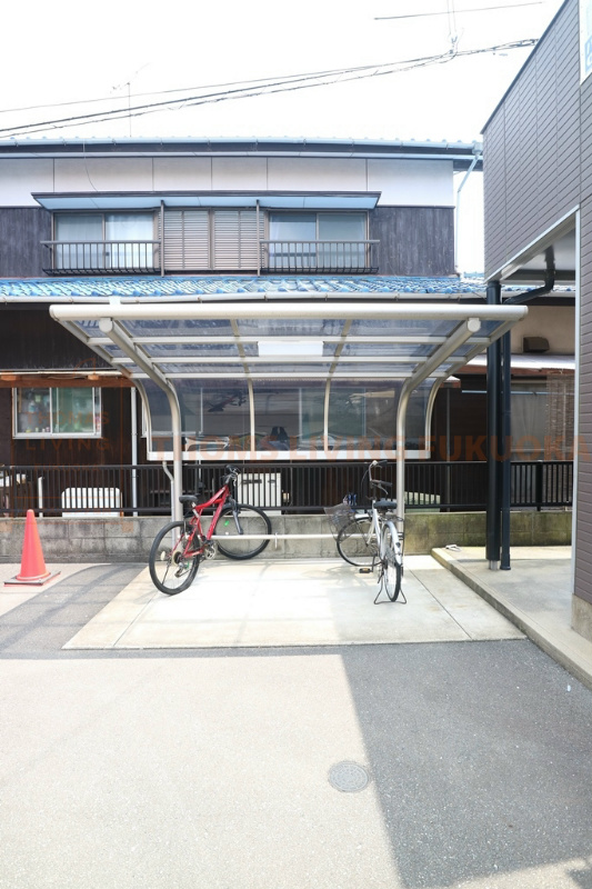 アビタシオン城戸 駐輪場