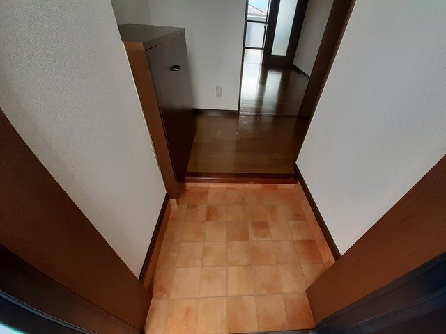 サンライト村上 玄関