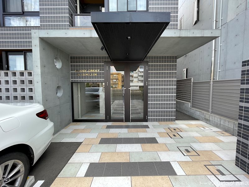 サニークレスト西新 エントランス