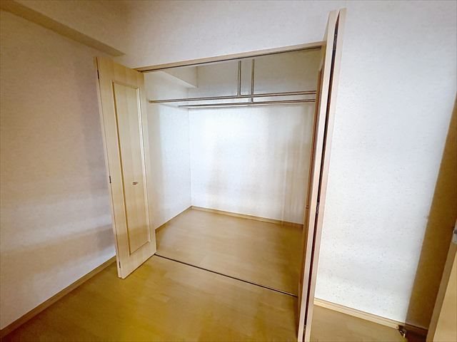 サンリヤンガーデン春日Ⅰ 洋室