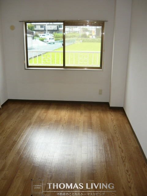 ドミール鳥井 A棟 ベッドルーム