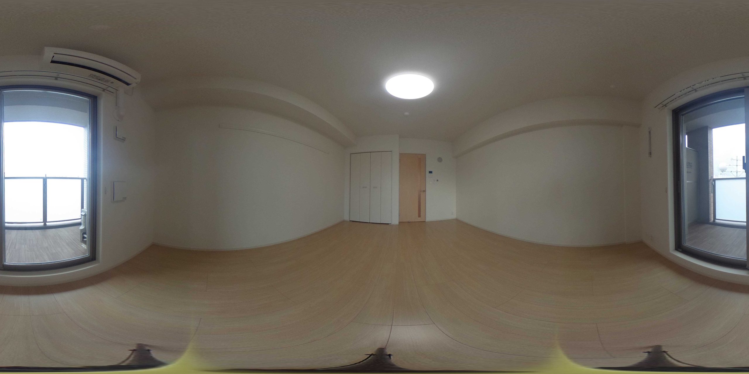 リビング　※別号室参考写真