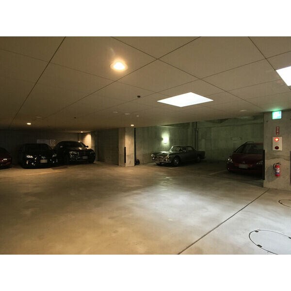 エイトバレー浄水(旧名称:ガーデンヒルズ浄水Ⅰ)  駐車場