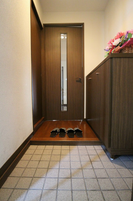 シェリーコート 玄関　※別号室参考写真