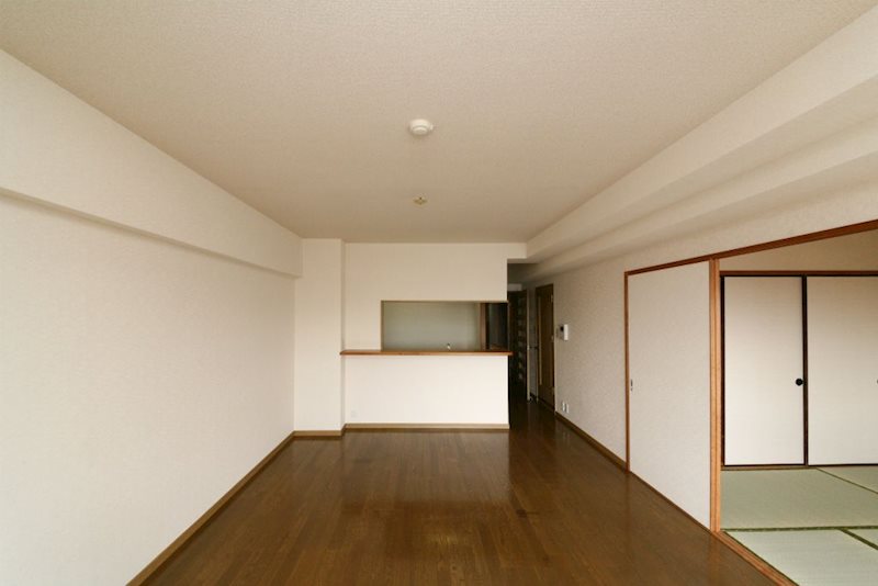 スカイハイツ春日壱番館 リビング