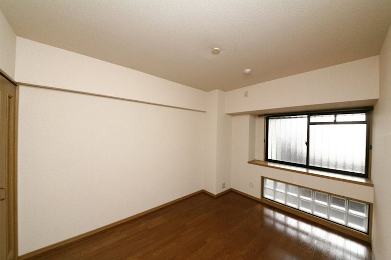 スカイハイツ春日壱番館 洋室
