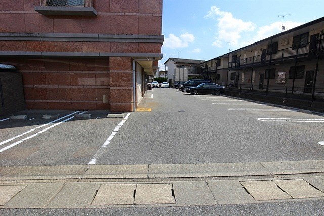 アビタシオン　シエル 駐車場