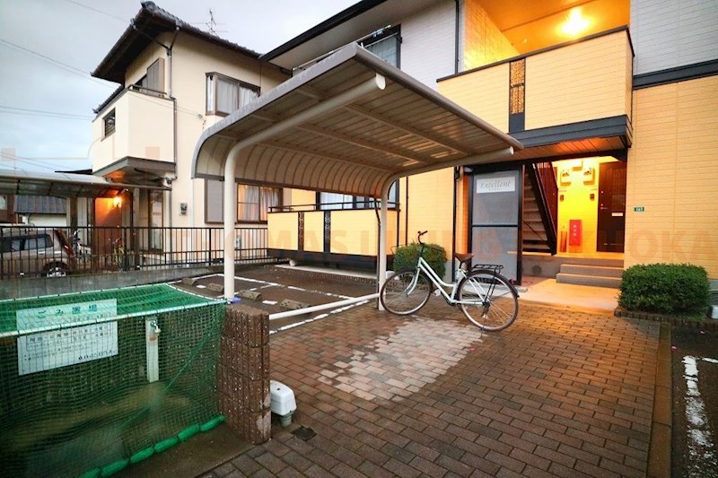 エクセラン 駐輪場