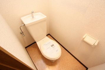アーバンリュウ トイレ