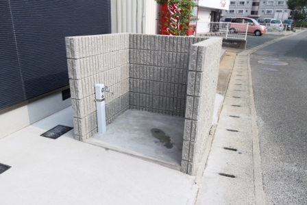 アットイーズ三苫駅前 ゴミ置き場
